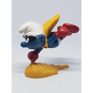 Vintage Smurf Superhero Flying 1980